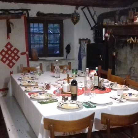 Agriturismo Cascina Gervasoni San Giovanni Bianco Buitenkant foto